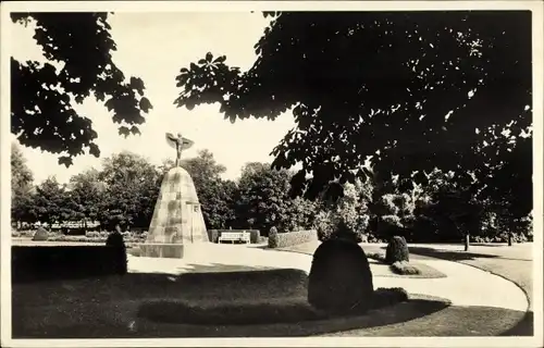 Ak Berlin Steglitz Lichterfelde, Denkmal des Fliegers Lilienthal