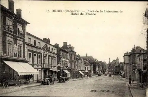 Ak Orbec Calvados, Place de la Poissonnerie, Hotel de France