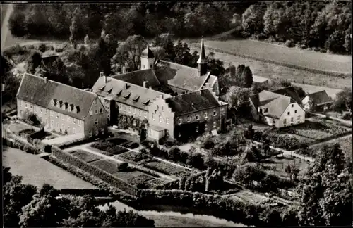 Ak Vinnenberg Warendorf, Kloster und Wallfahrtskirche, Luftbild