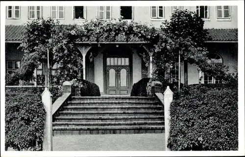 Ak Haffkrug Scharbeutz in Ostholstein, Henry Everling Heim, Außenansicht, Treppen