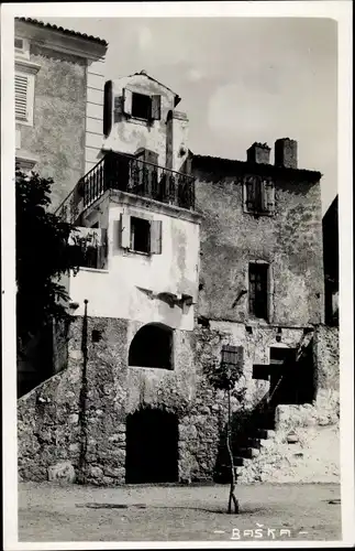 Foto Ak Baška Kroatien, Ortspartie, Gebäude, Treppen