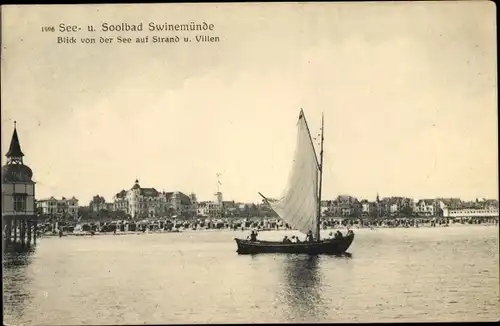 Ak Świnoujście Swinemünde Pommern, Blick von der See auf Strand und Villen, Segelboot