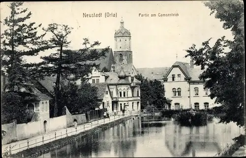 Ak Neustadt an der Orla, Gamsenteich, Kirche, Wohnhäuser, Uferweg