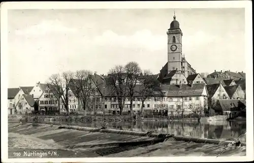 Ak Nürtingen am Neckar, Neckarwehr, Kirche, Wohnhäuser am Ufer