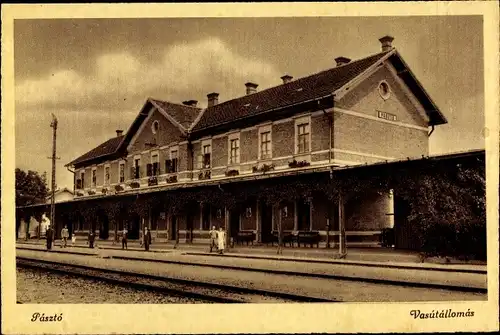 Ak Pásztó Ungarn, Vasutallomas, Bahnhof, Gleisseite