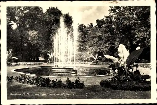 Ak Bytom Beuthen Oberschlesien, Springbrunnen im Stadtpark