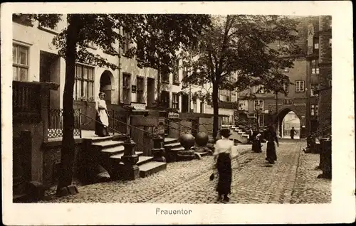 Ak Gdańsk Danzig, Frauentor, Straßenpartie