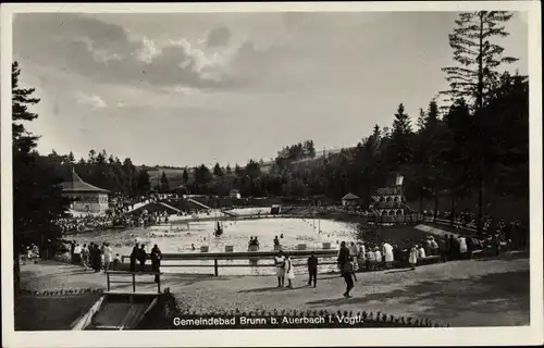 Ak Brunn Auerbach im Vogtland, Gemeindebad, Freibad