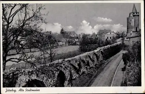 Ak Jüterbog im Kreis Teltow Fläming, Partie an der alten Stadtmauer