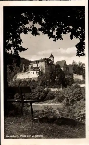 Ak Neuerburg Eifel Rheinland Pfalz, Burgansicht mit Umgebung