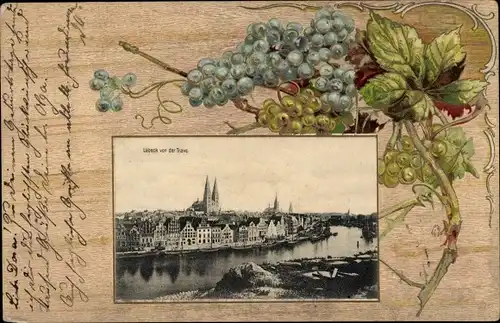 Präge Passepartout Ak Hansestadt Lübeck, Stadtpanorama von der Trave aus