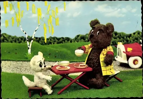 Ak Zwei Teddys beim Picknick