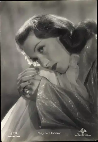 Ak Schauspielerin Brigitte Horney, Portrait