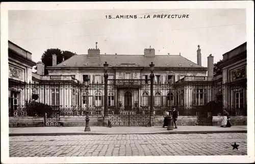Ak Amiens Somme, La Prefecture