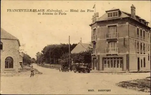 Ak Franceville Plage Calvados, Hotel des Pins et Avenue de Paris