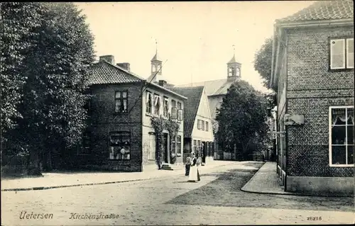 Ak Uetersen in Holstein, Kirchenstraße, Handlung