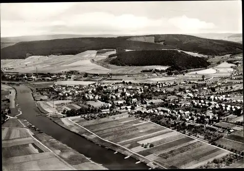 Ak Lippoldsberg Bodenfelde in Niedersachsen, Gesamtansicht, Fliegeraufnahme