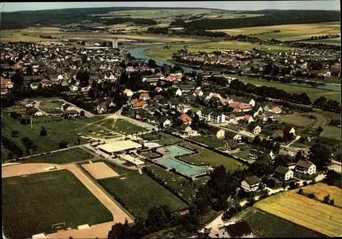 Ak Beverungen in Nordrhein Westfalen, Totalansicht vom Ort, Luftbild