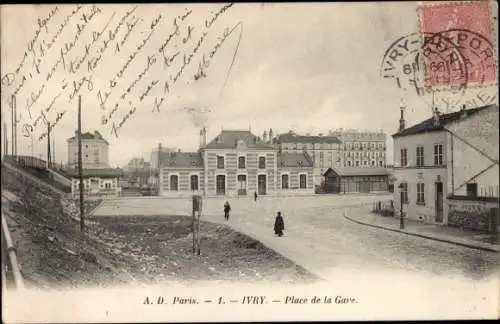 Ak Ivry sur Seine Val de Marne, Place de la Gare