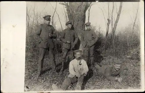 Foto Ak Deutsche Soldaten in Uniformen, I WK, 1917
