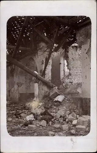 Foto Ak Frankreich, Zerstörte Kirche, Kriegszerstörungen, I WK