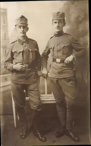 Foto Ak KuK Soldaten in Uniformen