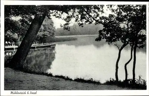 Ak Varel in Oldenburg Jadebusen, Kurhaus Mühlenteich, Partie am Wasser