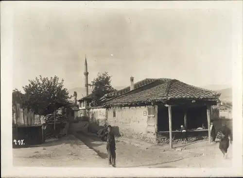 Foto Ak Skopje Üsküb Mazedonien, Straßenpartie mit Bäckerladen