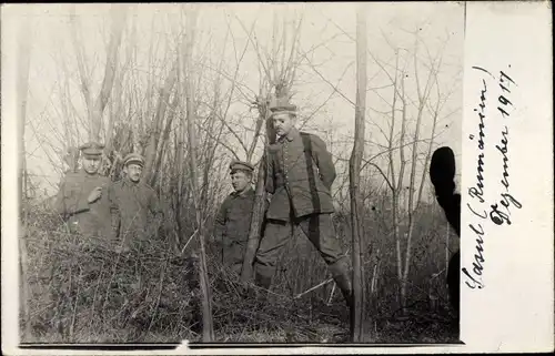 Foto Ak Rumänien, Deutsche Soldaten in Uniformen 1917, I WK