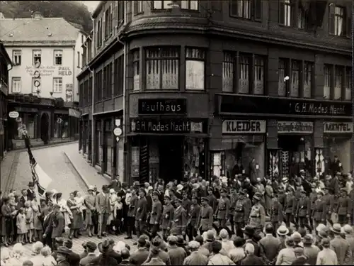 Foto Greiz in Thüringen, Schützenfest, Ernst Arnoldplatz, Umzug, Festwagen, Kaufhaus*, Autozubehör**