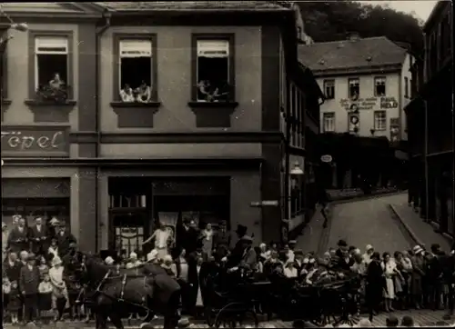 Foto Greiz in Thüringen, Schützenfest, Ernst Arnoldplatz, Umzug, Kutsche, Autozubehör**