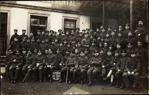 Foto Ak Deutsche Soldaten in Uniformen, Unteroffizier Ausbild. Kurs, Gruppenaufnahme, Kaiserreich