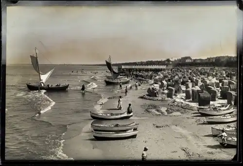 Foto Ostseebad Ahlbeck Heringsdorf auf Usedom, See, Strand, Segelboote, Ruderboote