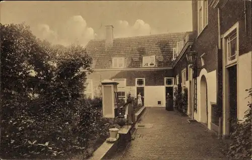 Ak Leiden Südholland Niederlande, Pieter Loridanshofje, Oude Varkenmarkt