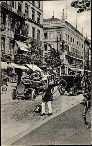 Ak Berlin Mitte, Unter den Linden, Victoria Cafe, Autos, Straßenkehrer