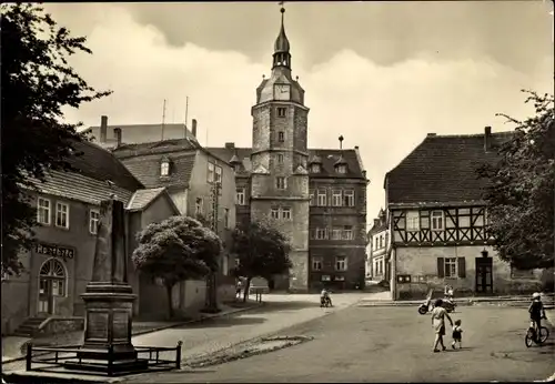 Ak Wettin Löbejün im Saalekreis, Markt, Apotheke, Kirche, Denkmal