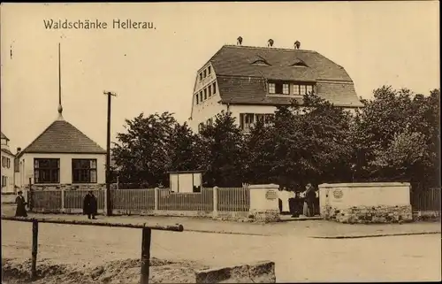 Ak Dresden Nord Hellerau, Straßenansicht der Waldschänke in der Gartenstadt