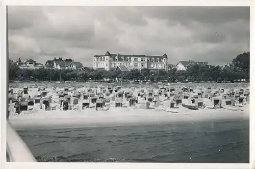Foto Ostseebad Ahlbeck Heringsdorf auf Usedom, Strand, Strandkörbe, Ahlbecker Hof