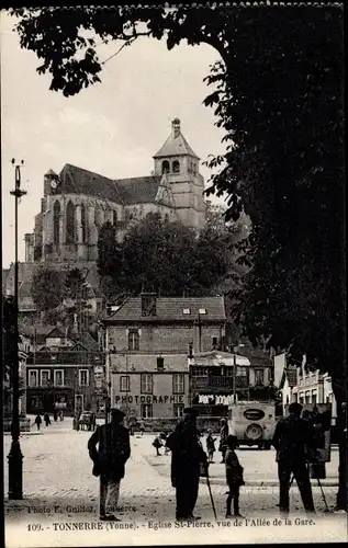 Ak Tonnerre Yonne, Eglise Saint Pierre, Vue de l'Allee de la Gare, Photographie