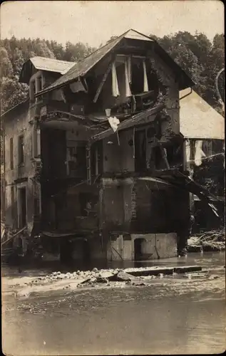 Foto Ak Bad Gottleuba in Sachsen, Hochwasser 1927 im Gottleubatal, zerstörtes Haus