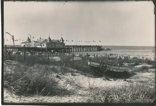 Foto Ostseebad Ahlbeck Heringsdorf auf Usedom, Strandpartie, Ruderboot