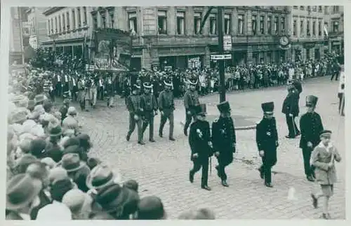 Foto Greiz in Thüringen, Schützenfest, Umzug, Husarenuniformen, Leipzig Waterloo 1815