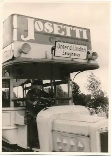 Foto Berlin Mitte, Omnibus nach Unter den Linden Zeughaus, ABOAG, Reklame Josetti
