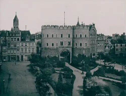 Foto Köln am Rhein, um 1870, Hahnentorburg, Geschäfte