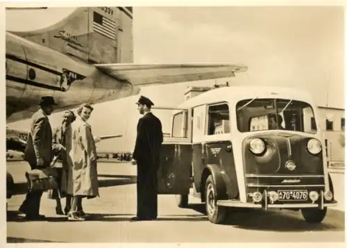 Foto Kleinbus und Passagierflugzeug, PAA, Pan American World Airways, Tempo Matador
