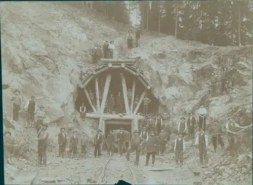 Foto Tunnelbau, Bauarbeiter, Baustelle, Eisenbahner