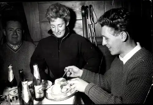 Foto Garmisch Partenkirchen, Wintersport, Skiläuferin Betsy Snite, Rieder, Gasthaus