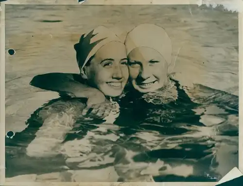 Foto Olympia 1932, Schwimmerinnen im Wasser