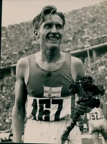 Foto Olympische Spiele 1936, Finnischer Leichtathlet Volmari Iso-Hollo
