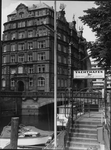 Foto Hamburg, Yachthafen, Anlegestelle, Gebäude